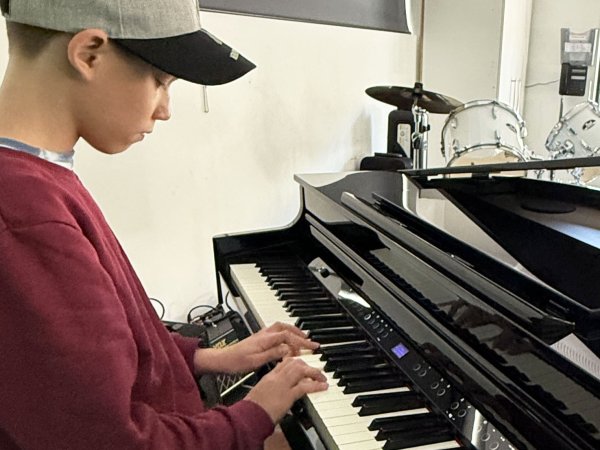 IMG_6198450x192 Image